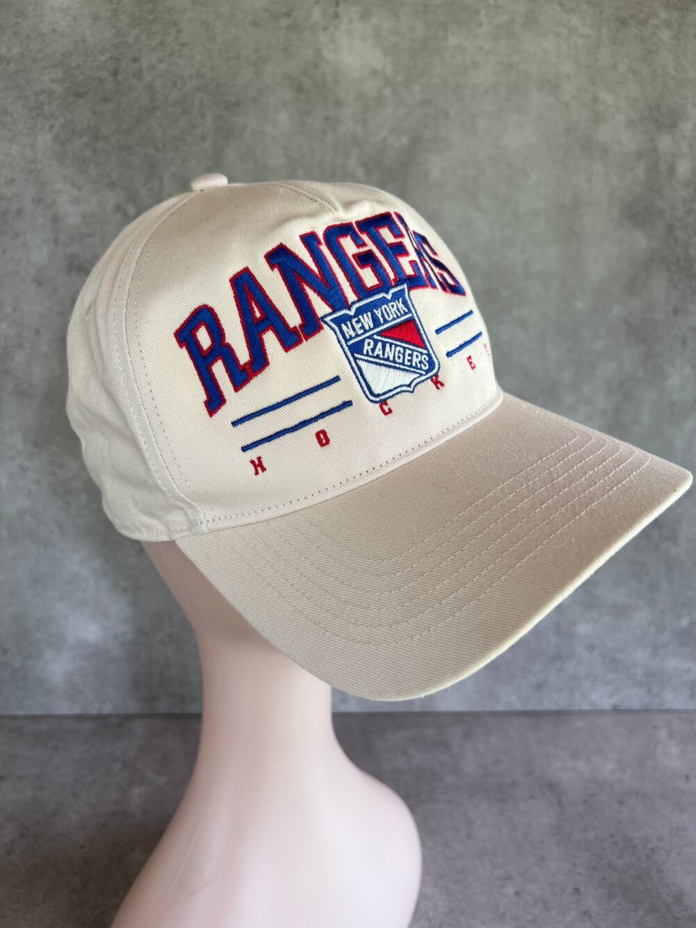 '47 Brand Men's Cream New York Rangers Roscoe Hitch Adjustable Hat NHL hockey
